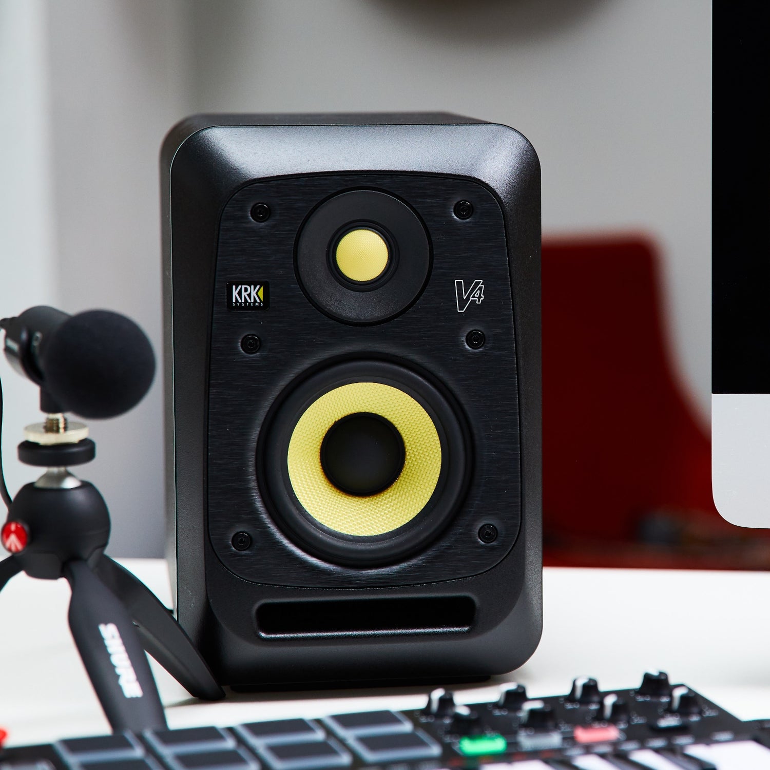 KRK V-Series 4